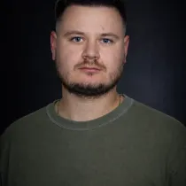 Denis, Sales Manager